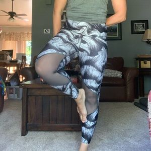 UA Under Amour HeatGear leggings Sz S